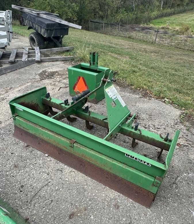 2010 JOHN DEERE 3720 W Attachments