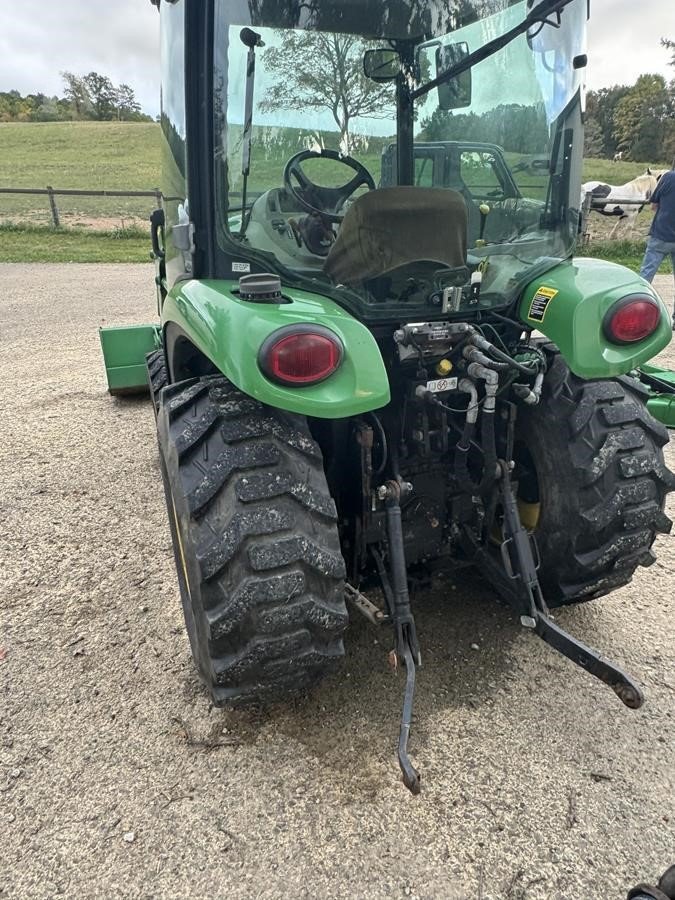 2010 JOHN DEERE 3720 W Attachments